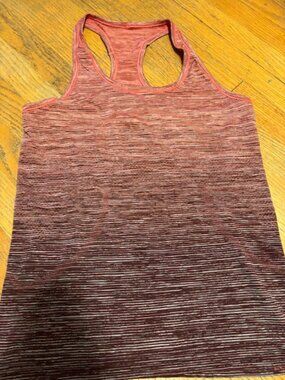 Lululemon tank top